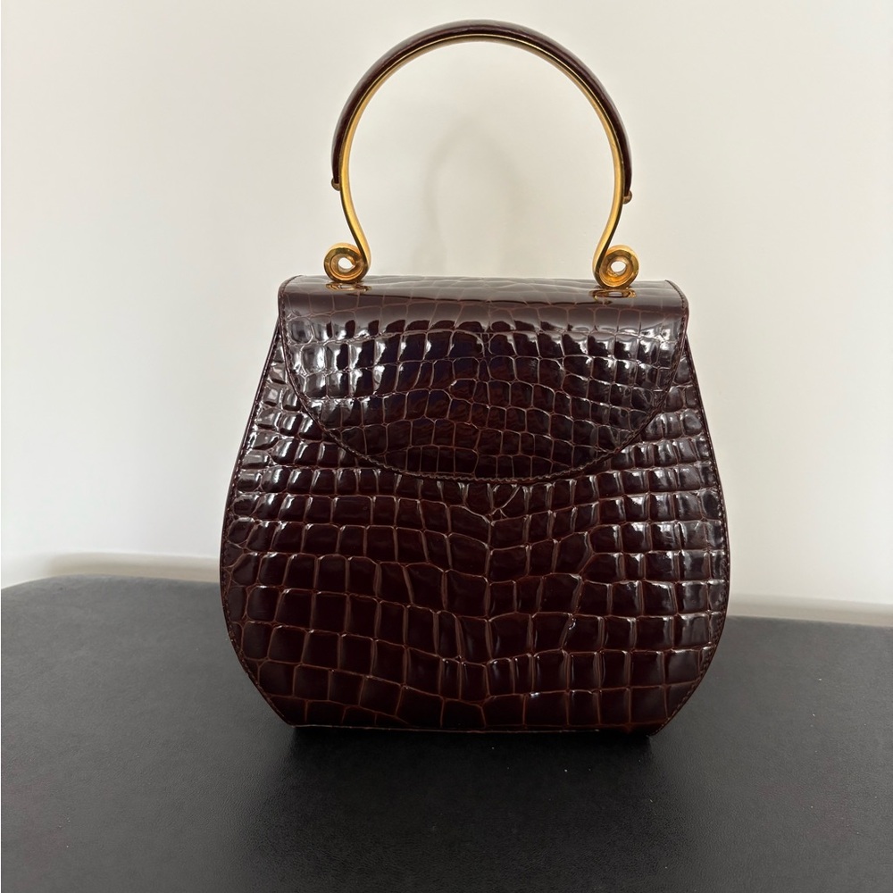 Elegant Brown Crocodile-Embossed Handbag